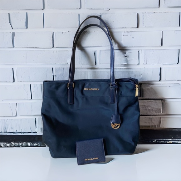 Michael Kors Handbags - Michael Kors Large Tote with wallet